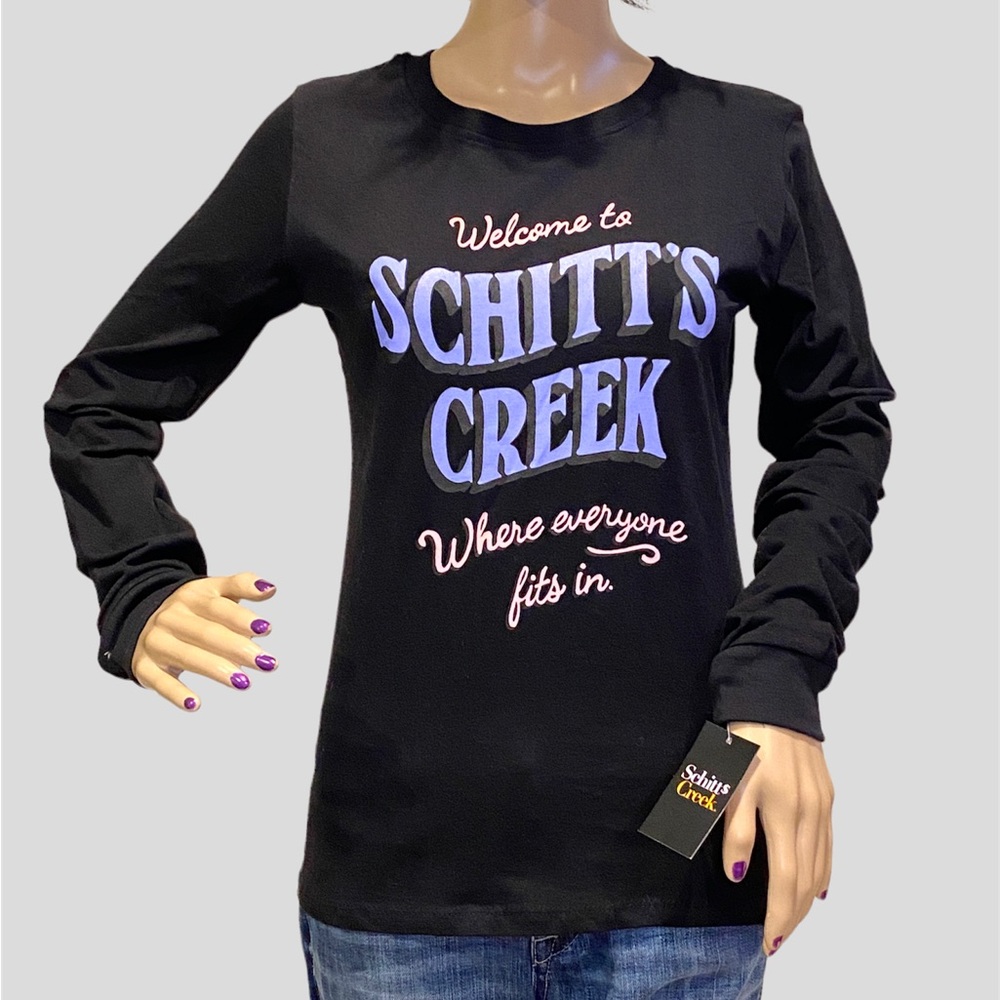"Welcome to Schitt's Creek - Where Everyone Fits In" Black Tee Shirt Small NWT
